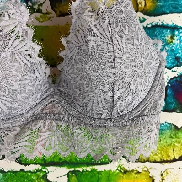 Victoria's Secret PINK Lightly Lined Lace Bralette Gray Size Small - Picture 2 of 7